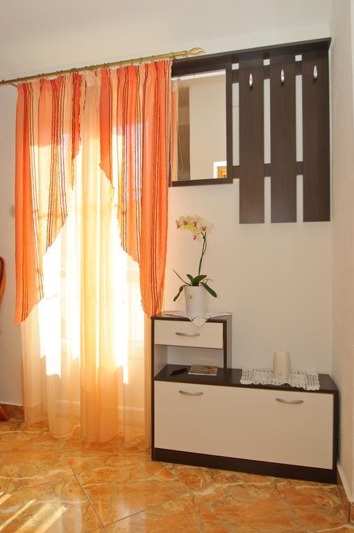 Apartments Sime Trogir Bilik gambar
